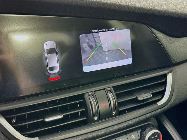 2018 Alfa Romeo Giulia Base - Photo 18