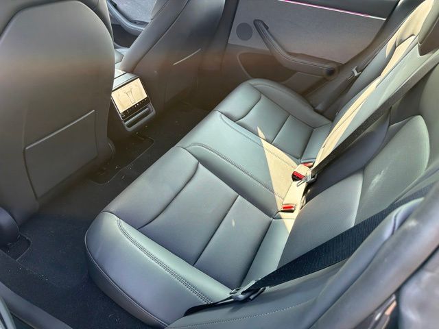 2025 Tesla Model 3 Long Range - Photo 19