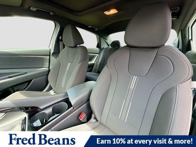2026 Hyundai Elantra SEL - Photo 14