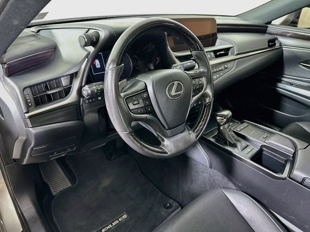 2021 Lexus ES 250 - Photo 11