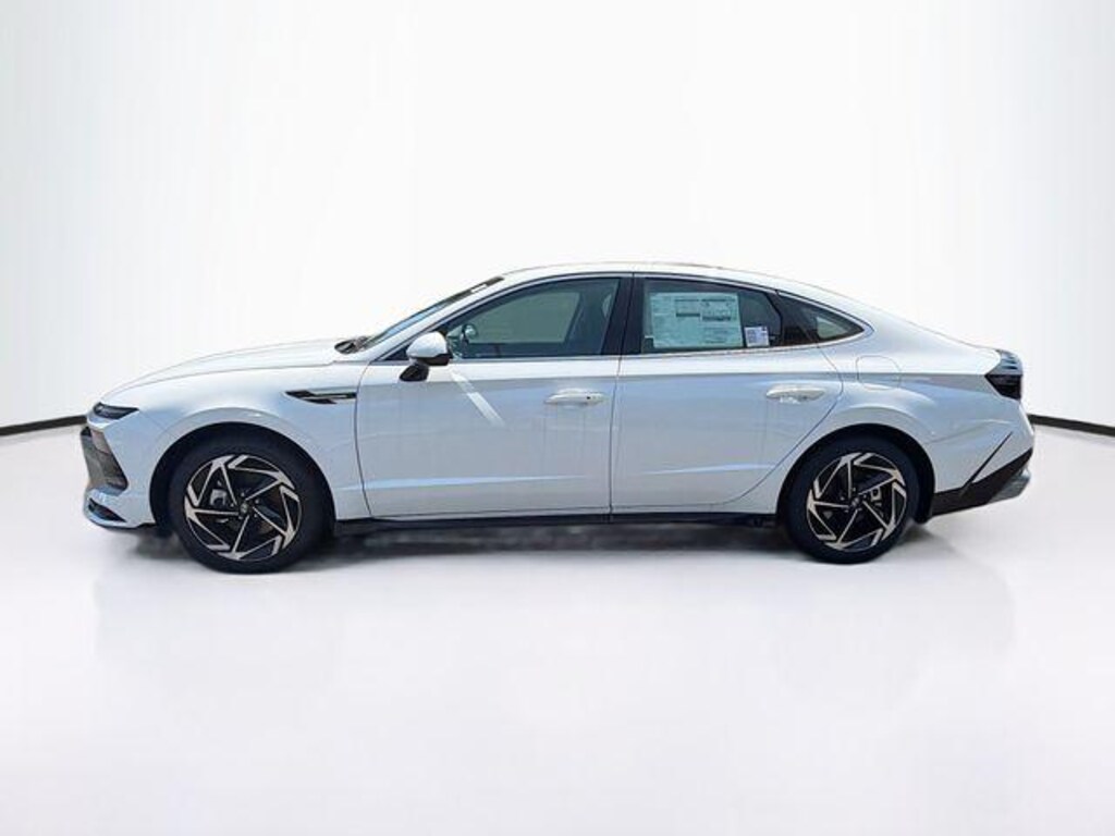 New 2026 Hyundai Sonata SEL Sport Sedan