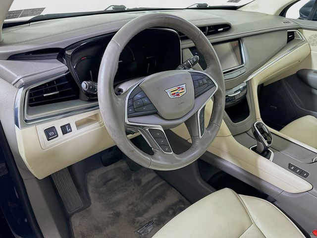 2018 Cadillac XT5 Luxury - Photo 11