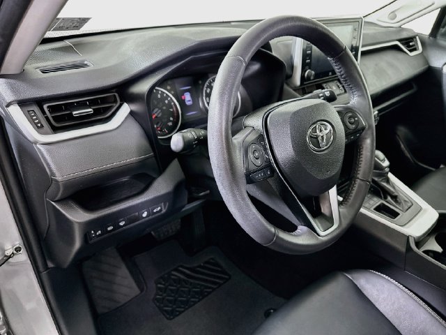 2021 Toyota RAV4 XLE Premium - Photo 11