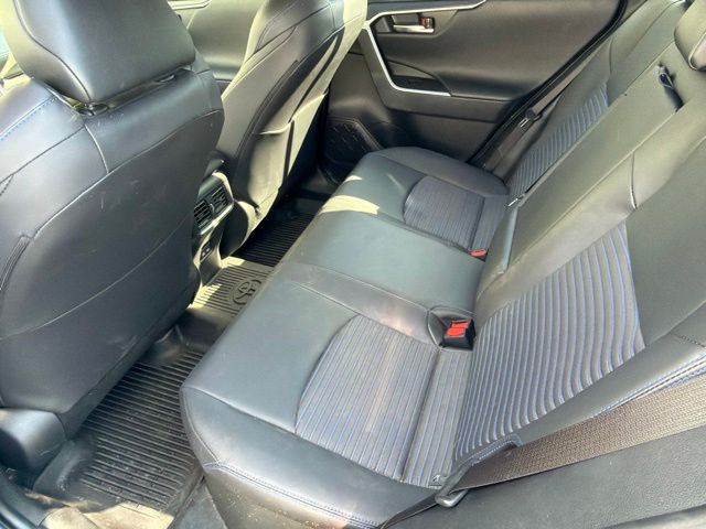 2024 Toyota RAV4 XSE - Photo 19