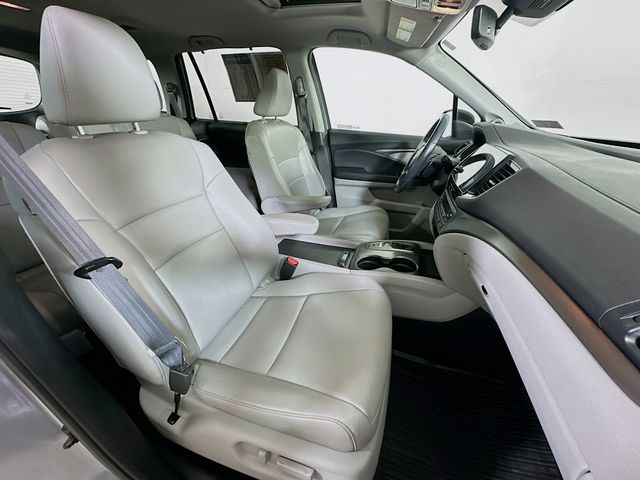 2022 Honda Pilot SE - Photo 33