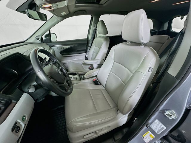 2022 Honda Pilot SE - Photo 25