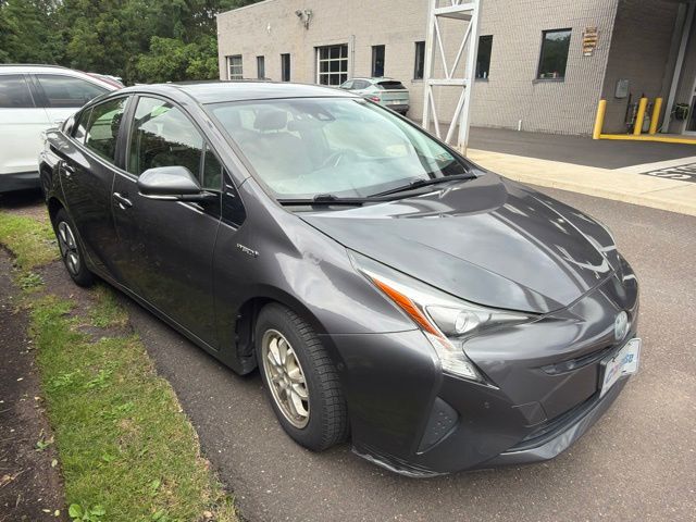 2017 Toyota Prius Three - Photo 13