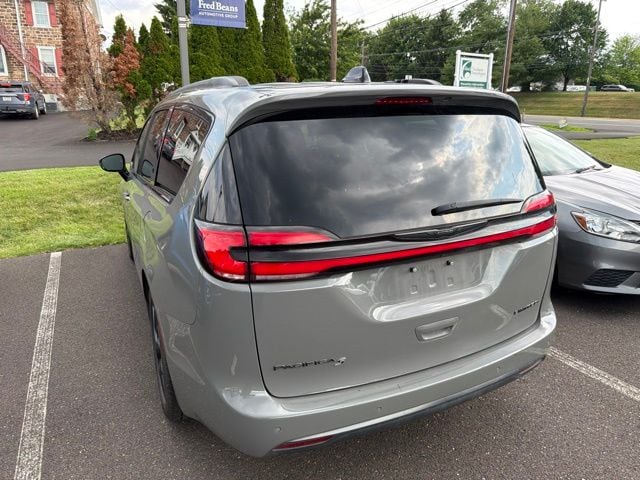 2025 Chrysler Pacifica Limited - Photo 9