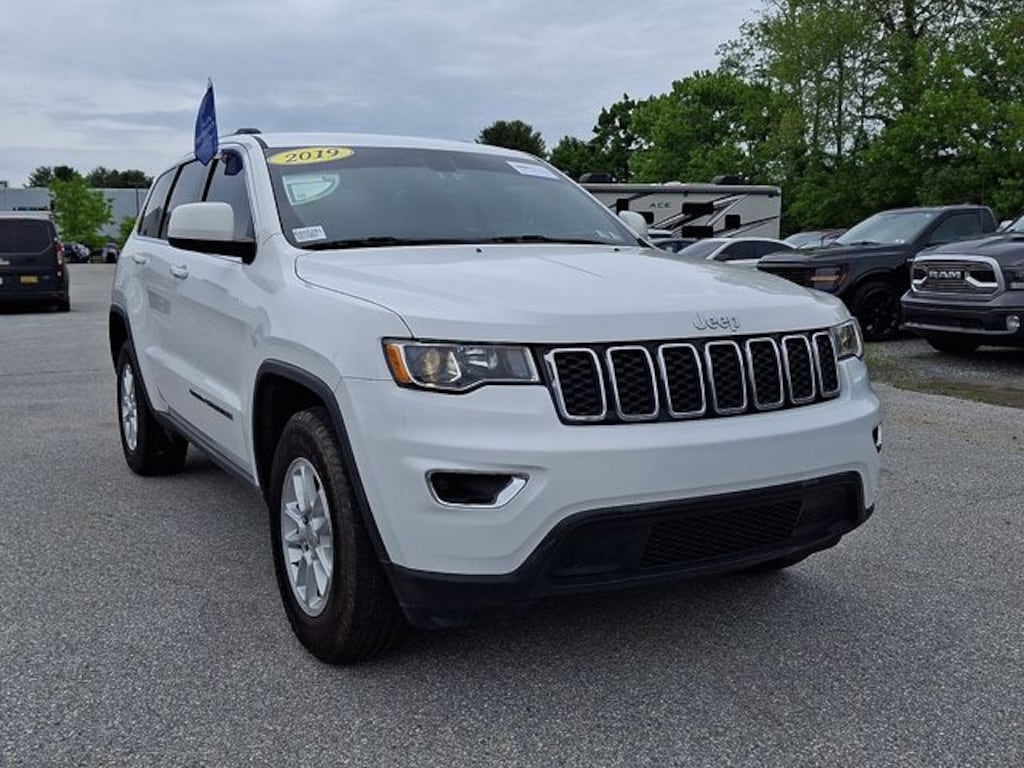 Certified 2019 Jeep Grand Cherokee Laredo E SUV