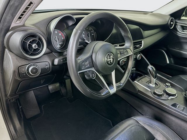 2018 Alfa Romeo Giulia Base - Photo 11