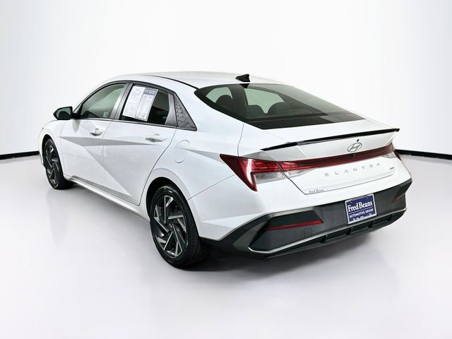 2025 Hyundai Elantra Blue - Photo 6