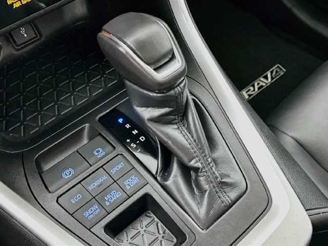 2021 Toyota RAV4 XLE Premium - Photo 21