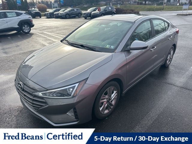 2020 Hyundai Elantra Value Edition photo 3