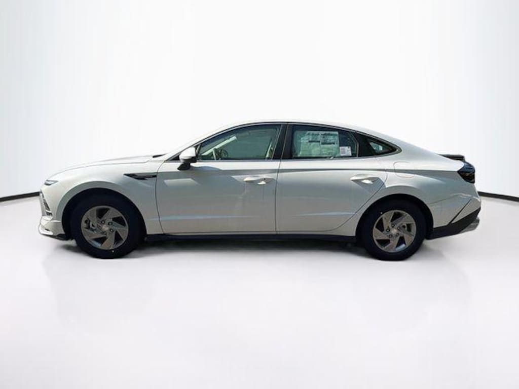 New 2026 Hyundai Sonata SE Sedan