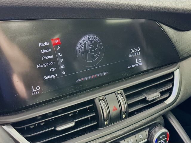 2018 Alfa Romeo Giulia Base - Photo 19