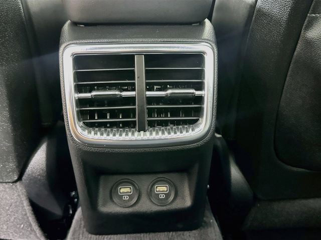 2024 Kia K5 GT - Photo 32