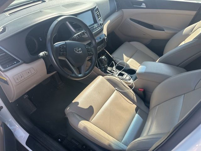 2017 Hyundai Tucson SE Plus - Photo 18