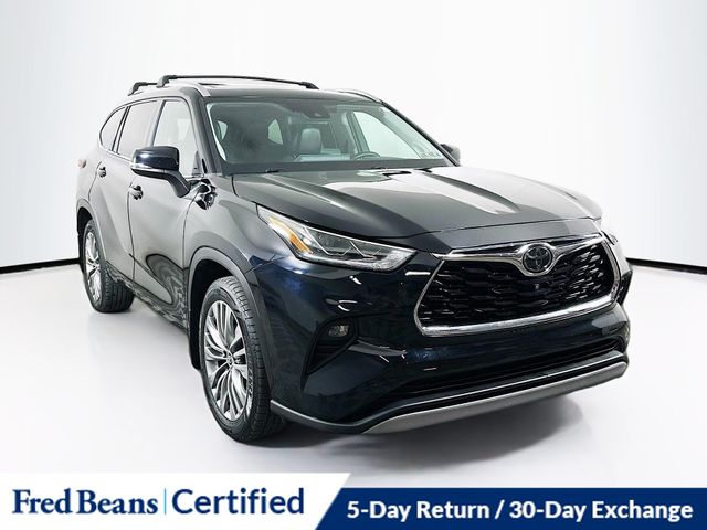 2020 Toyota Highlander Platinum's photo