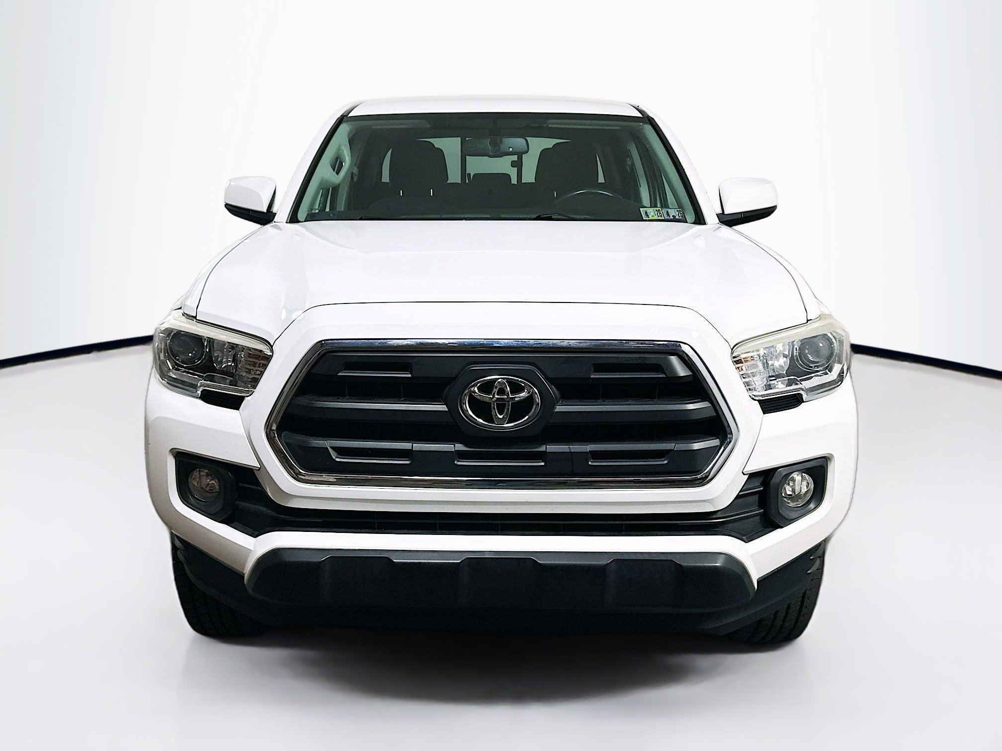 Used 2017 Toyota Tacoma SR5 with VIN 5TFCZ5AN6HX047255 for sale in Doylestown, PA