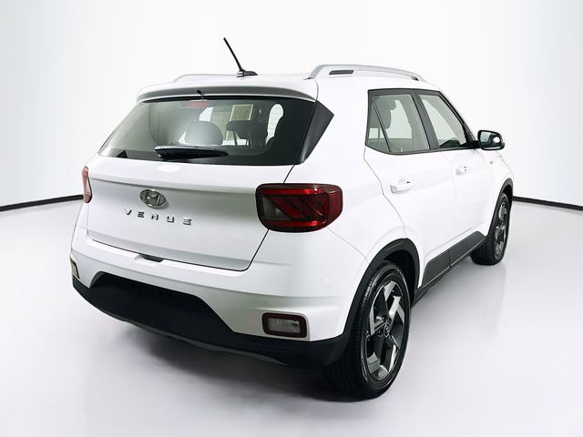 2026 Hyundai Venue SEL - Photo 9