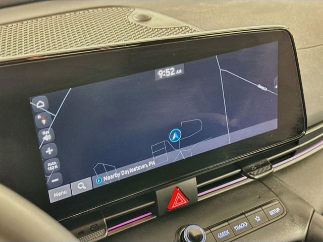 2025 Hyundai Elantra Blue - Photo 17