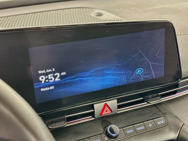 2025 Hyundai Elantra Blue - Photo 19