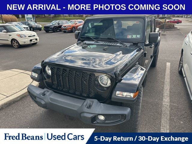 2021 Jeep Gladiator WILLYS SPORT's photo