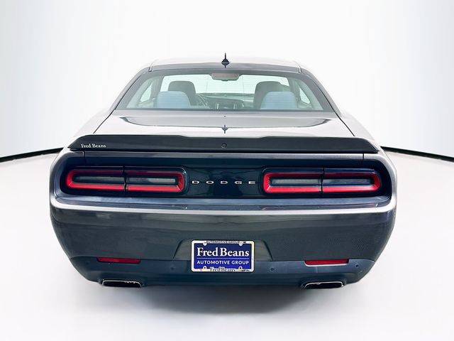 2016 Dodge Challenger SXT - Photo 7