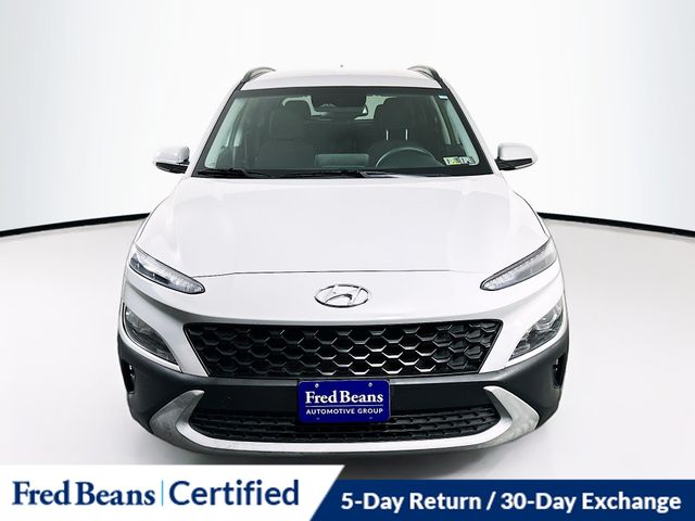 2022 Hyundai Kona SEL photo 2