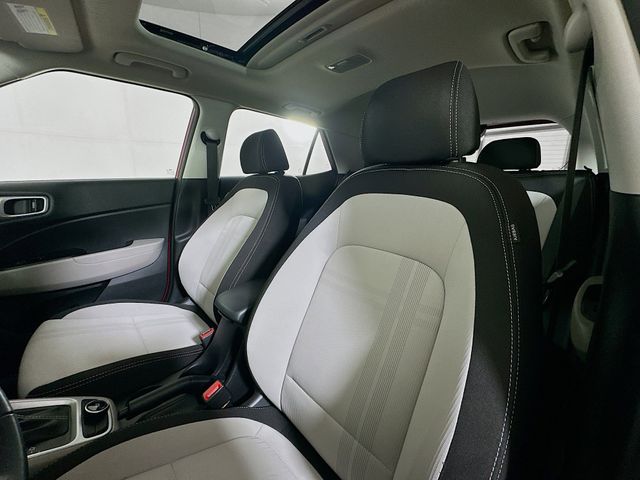 2023 Hyundai Venue SEL - Photo 24