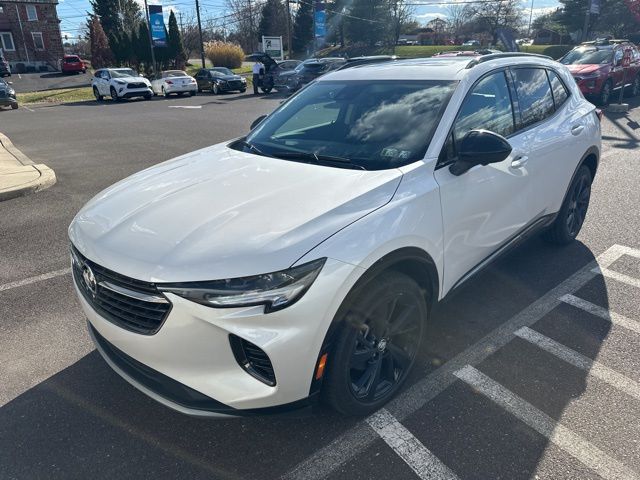 2023 Buick Envision Essence photo 3
