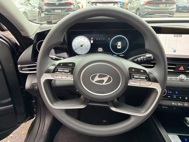 2024 Hyundai Elantra SEL - Photo 28