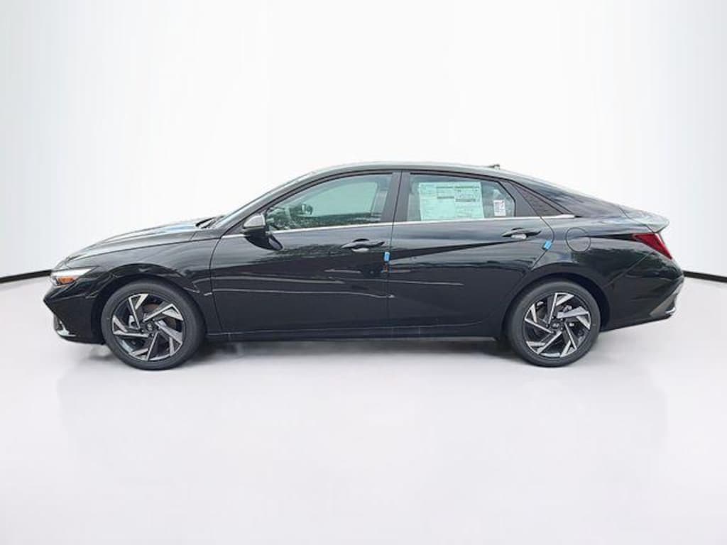 New 2026 Hyundai Elantra Limited Sedan