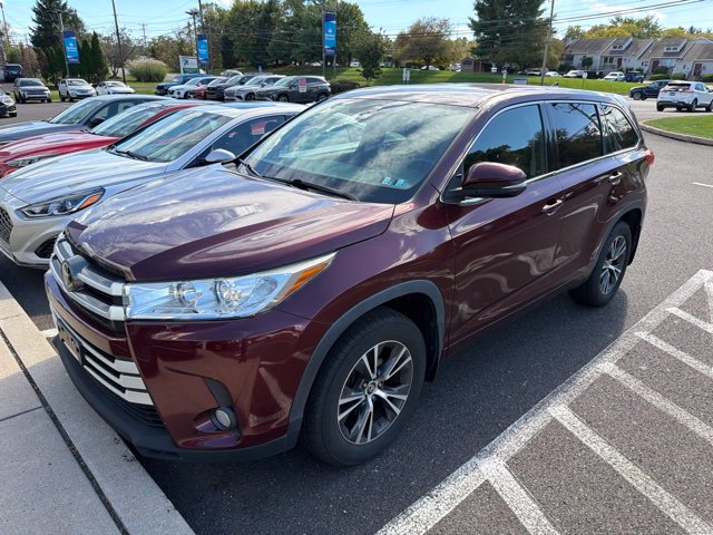 Used 2017 Toyota Highlander LE Plus SUV