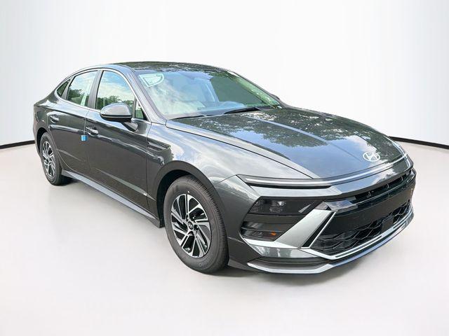 2026 Hyundai Sonata Hybrid Blue Sedan