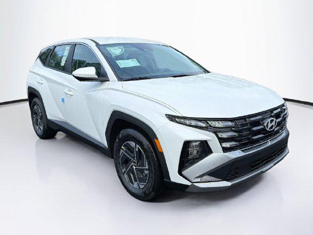 New 2026 Hyundai Tucson Hybrid SE SUV
