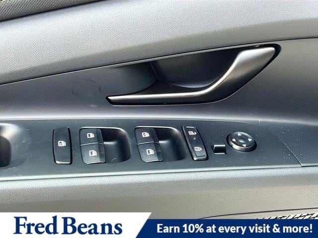 2026 Hyundai Elantra SEL - Photo 18