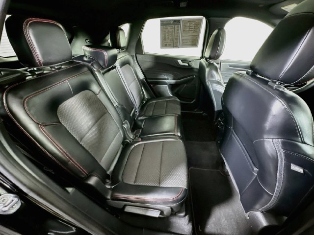 2023 Ford Escape ST-Line - Photo 33