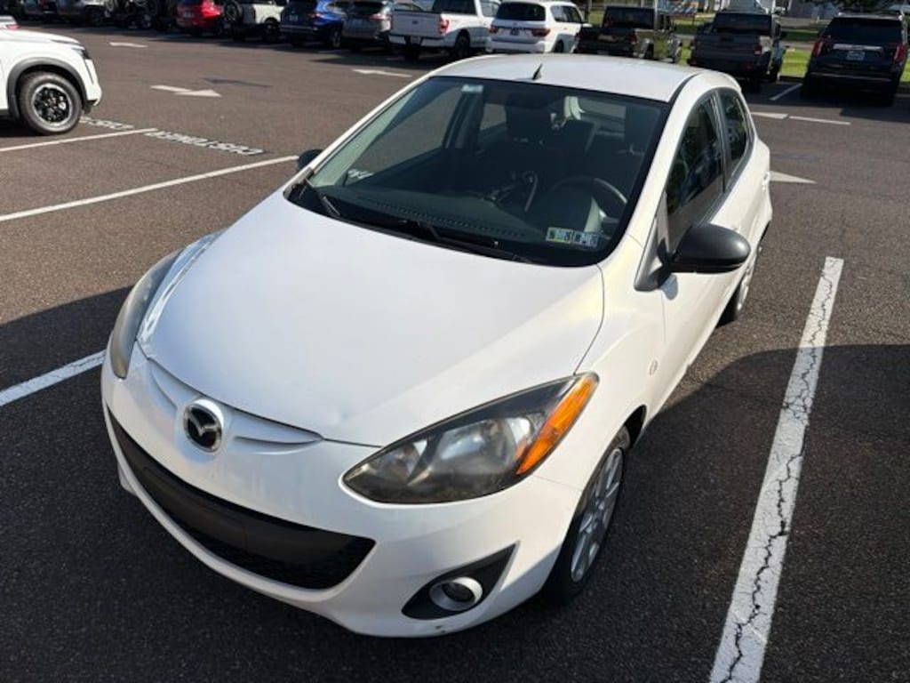Used 2011 Mazda Mazda2 Touring Hatchback