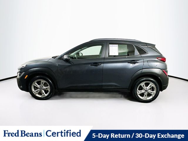 2022 Hyundai Kona SEL photo 2