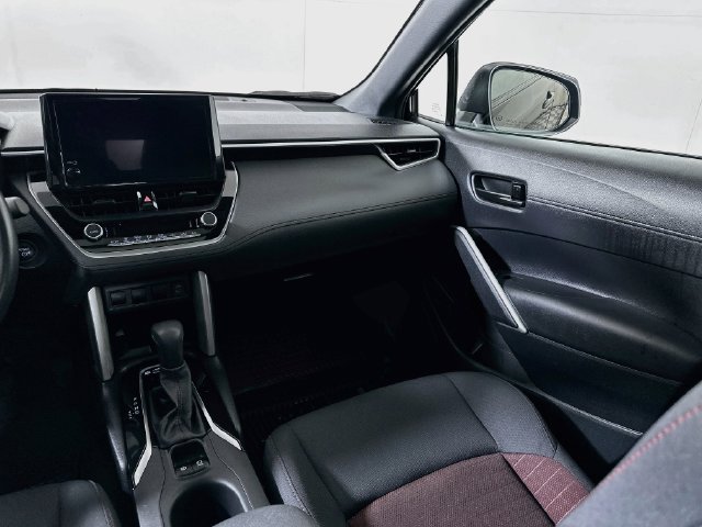2024 Toyota Corolla Cross Nightshade - Photo 27