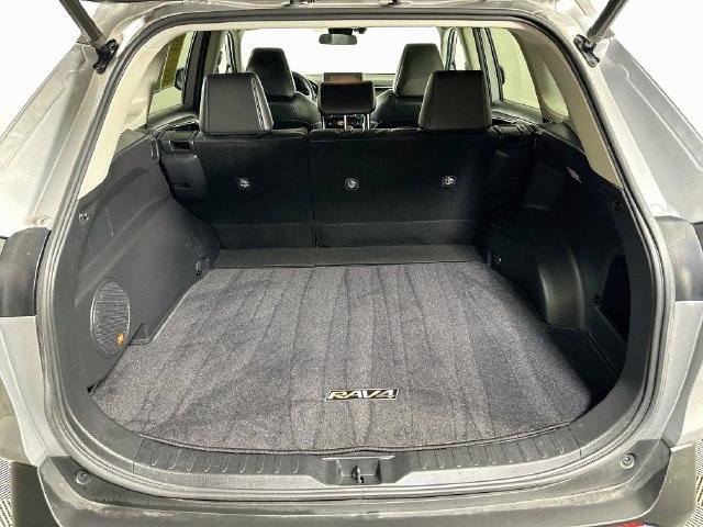2021 Toyota RAV4 XLE Premium - Photo 31