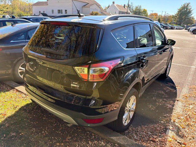 2017 Ford Escape SE - Photo 17