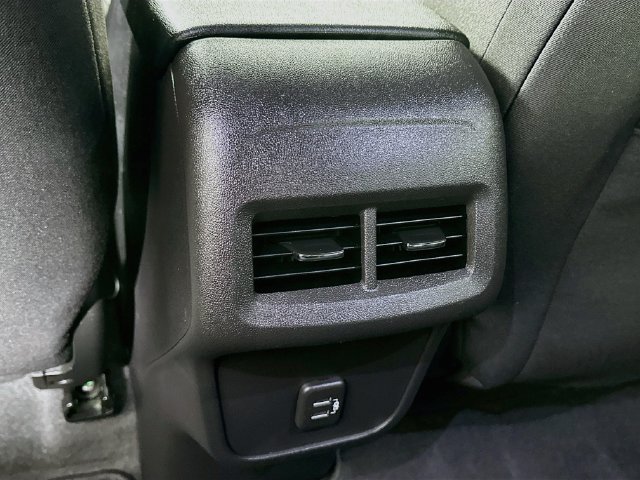 2024 Chevrolet Equinox LT - Photo 29