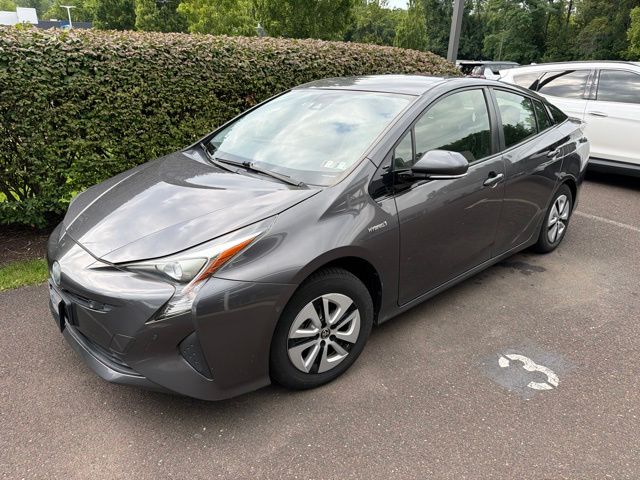 2017 Toyota Prius Three - Photo 3