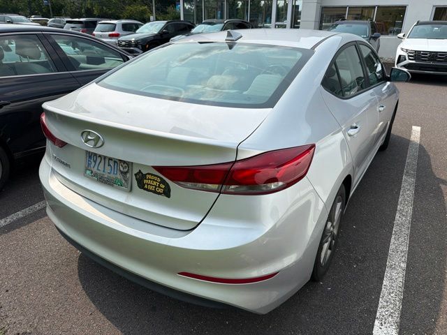 2017 Hyundai Elantra SE - Photo 11