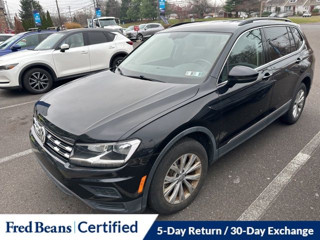 2018 Volkswagen Tiguan SE photo 2