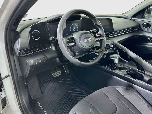 2025 Hyundai Elantra Blue - Photo 11