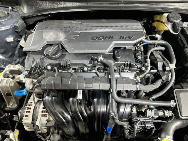 2025 Hyundai Elantra SE - Photo 32