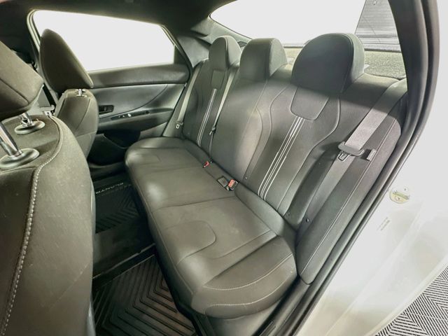 2025 Hyundai Elantra Blue - Photo 28